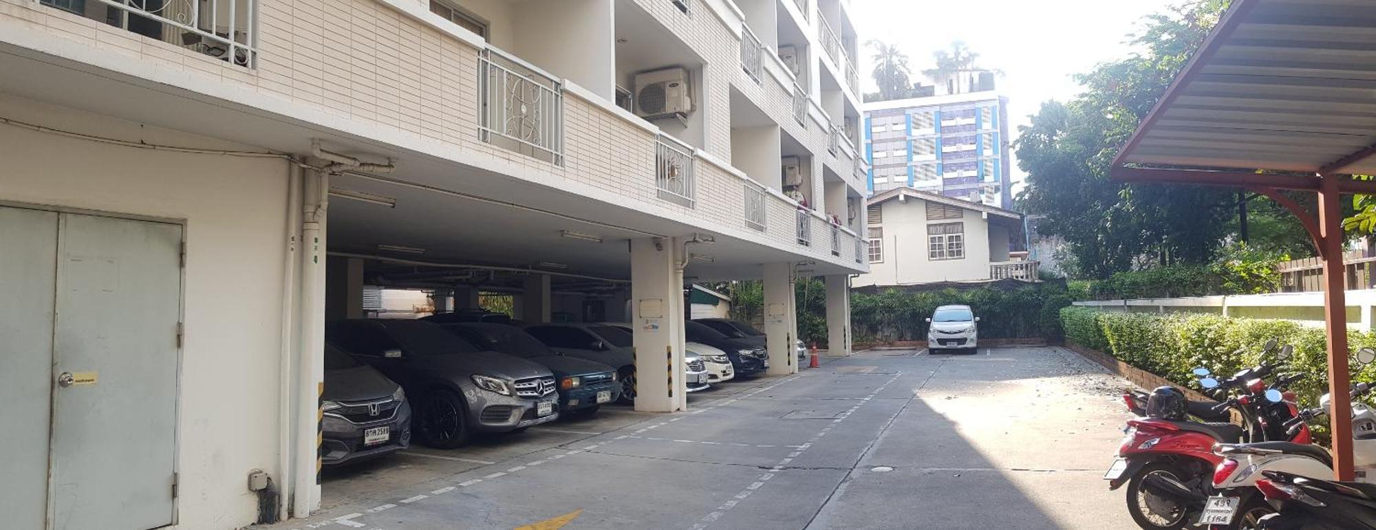 Sena House Hotel Bangkok Bagian luar foto